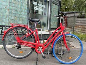 VILLE Elops 520 taille M Vélo azuré Les Mains Dans Le Guidon