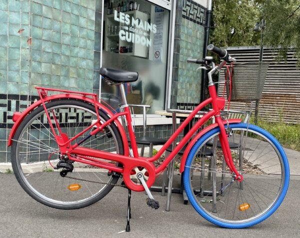 VILLE Elops 520 taille M Vélo azuré Les Mains Dans Le Guidon