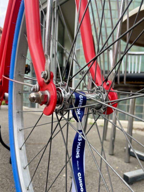 VILLE Elops 520 taille M Vélo azuré Les Mains Dans Le Guidon