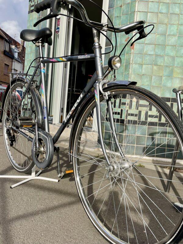 VILLE Peugeot taille M Vélo en dépot-vente Les Mains Dans Le Guidon