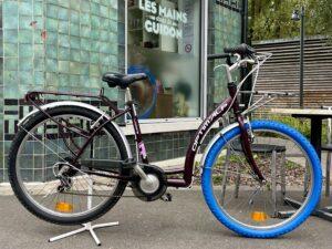 VILLE Optimalp taille M Vélo azuré Les Mains Dans Le Guidon