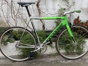 FIXIE Cannondale CAAD10 Vélo en dépot-vente Les Mains Dans Le Guidon
