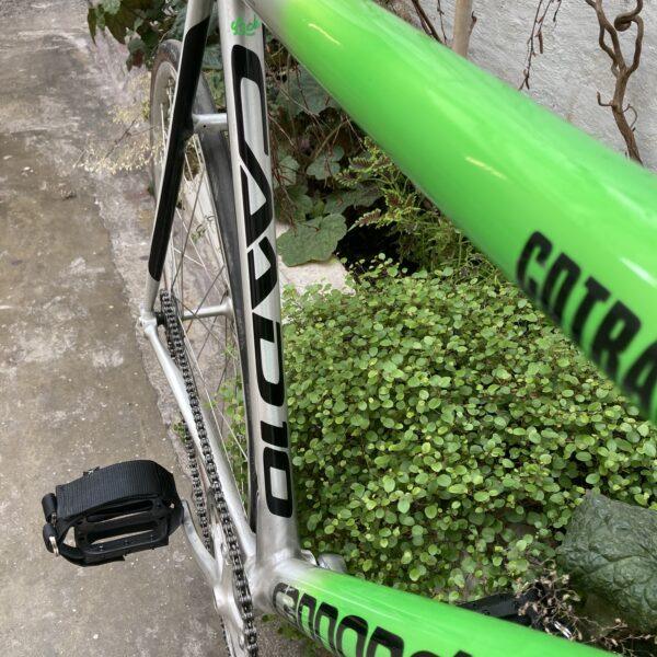 FIXIE Cannondale CAAD10 Vélo en dépot-vente Les Mains Dans Le Guidon