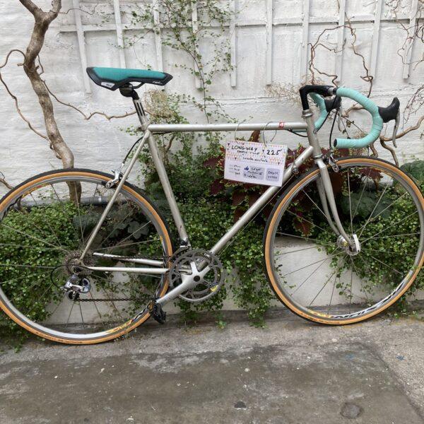 Longway Course Ville Vélo occasion Les Mains Dans Le Guidon