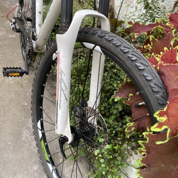 VTT Rockrider 5.3 Vélo occasion Les Mains Dans Le Guidon