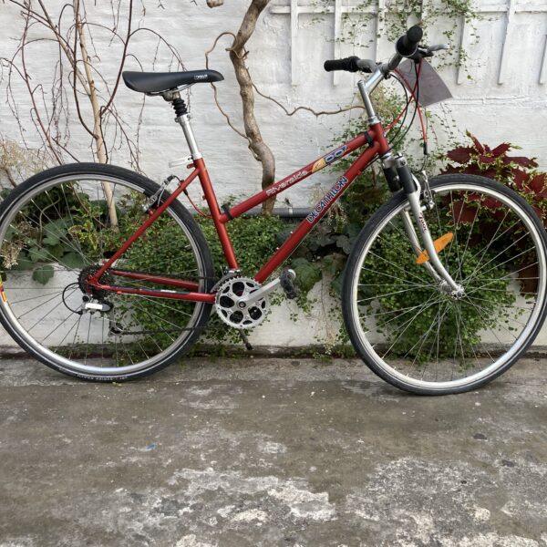 Dectahlon Riverside 600 Vélo en dépot-vente Les Mains Dans Le Guidon