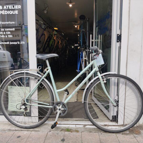Vélo Ville/VTC Peugeot “First Rider 600” Vélo occasion Les Mains Dans Le Guidon