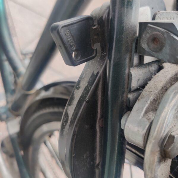 Vélo de ville Hollandais “AMPE” – béquille – éclairage dynamo Vélo occasion Les Mains Dans Le Guidon