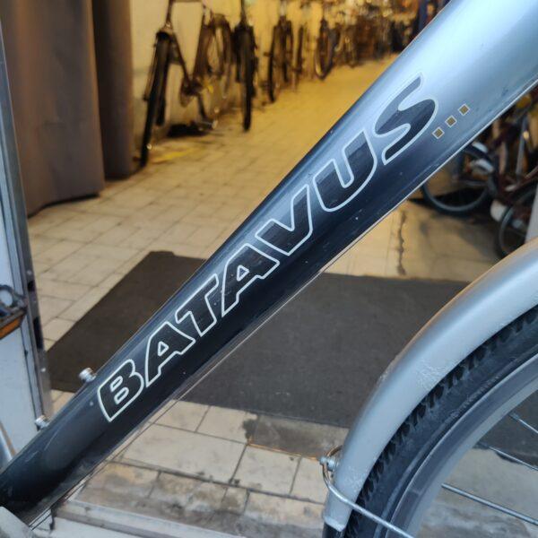 Velo hollandais Batavus Vélo en dépot-vente Les Mains Dans Le Guidon