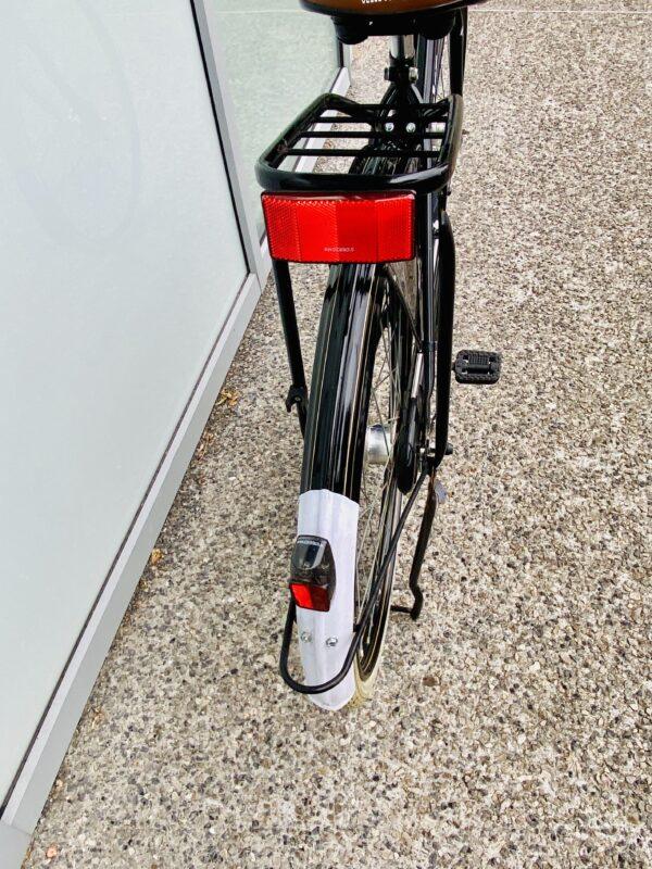 Vélo Hollandais Avalon Vélo occasion Les Mains Dans Le Guidon