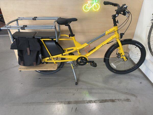Yuba Kombi Longtail équipé Vélo occasion Les Mains Dans Le Guidon