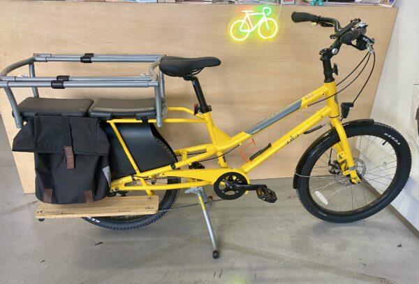 Yuba Kombi Longtail équipé Vélo occasion Les Mains Dans Le Guidon