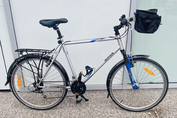 Vtc Rockrider 3.20 équipé Vélo occasion Les Mains Dans Le Guidon