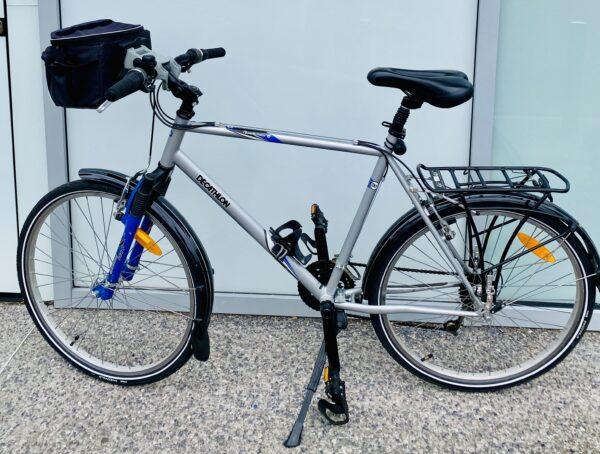 Vtc Rockrider 3.20 équipé Vélo occasion Les Mains Dans Le Guidon