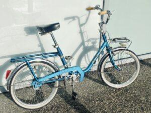 Peugeot D22 week-end Non classé Les Mains Dans Le Guidon