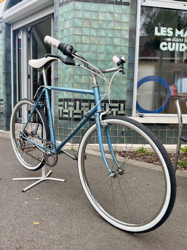 VILLE Peugeot 24″ 9-12ans Vélo en dépot-vente Les Mains Dans Le Guidon