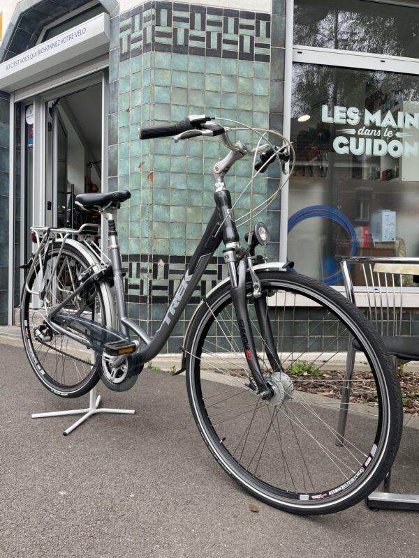VILLE Trek taille L Vélo en dépot-vente Les Mains Dans Le Guidon