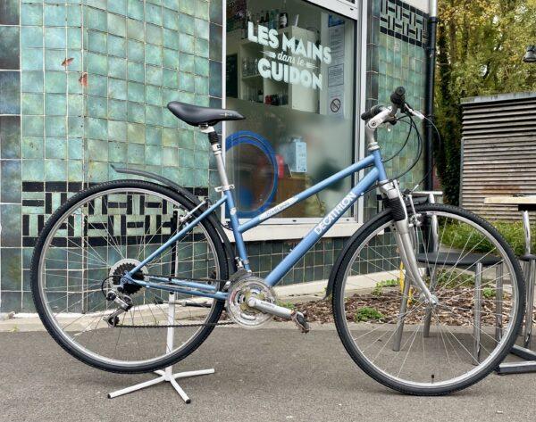 VTC Décathlon Riverside Vélo en dépot-vente Les Mains Dans Le Guidon