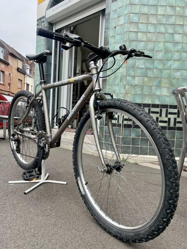 VTT Décathlon Rockrider 640 Non classé Les Mains Dans Le Guidon