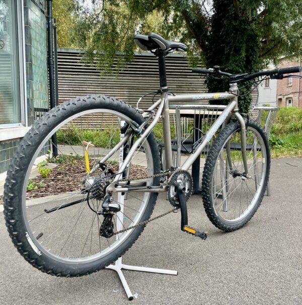 VTT Décathlon Rockrider 640 Non classé Les Mains Dans Le Guidon