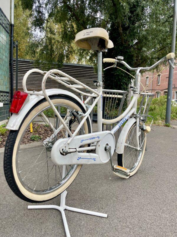 MINI VELO Cinzia Vélo de collection Les Mains Dans Le Guidon