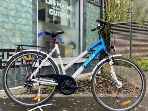 VILLE Pegasus Paris taille L Vélo en dépot-vente Les Mains Dans Le Guidon