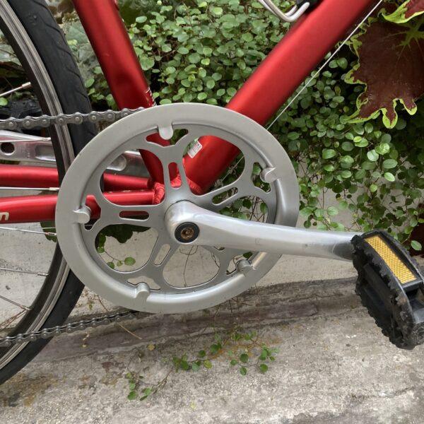 Route-Ville B’Twin 6061 Vélo en dépot-vente Les Mains Dans Le Guidon
