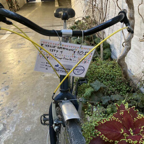 Ville Decathlon City 1 Vélo occasion Les Mains Dans Le Guidon
