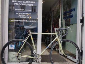 Vélo Single Speed Eddy Merckx “Le Teckel” Vélo occasion Les Mains Dans Le Guidon