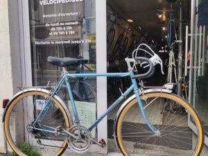 Randonneuse motobecane vintage Vélo occasion Les Mains Dans Le Guidon Randonneuse motobecane vintage Vélo occasion Les Mains Dans Le Guidon