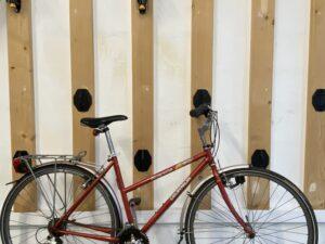 VTC Riverside 520 Vélo occasion Les Mains Dans Le Guidon