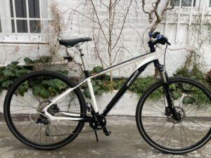 Specialized Crosstrail Vélo occasion Les Mains Dans Le Guidon