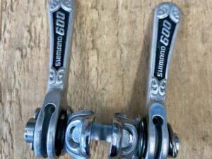Leviers shimano 600 ex arabesque SL-6200 Levier de vitesses Les Mains Dans Le Guidon Leviers shimano 600 ex arabesque SL-6200 Levier de vitesses Les Mains Dans Le Guidon