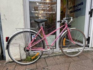Velo Course Dame Peugeot Rose Vélo en dépot-vente Les Mains Dans Le Guidon Velo Course Dame Peugeot Rose Vélo en dépot-vente Les Mains Dans Le Guidon