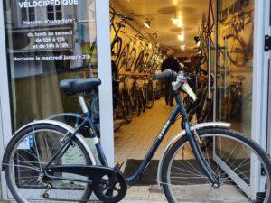 Vélo de ville Decathlon City 1 Vélo occasion Les Mains Dans Le Guidon