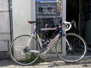 Vélo Peugeot 7000 Compétition Vélo de collection Les Mains Dans Le Guidon