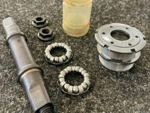 Boitier de pédalier SUGINO Pédalier Les Mains Dans Le Guidon