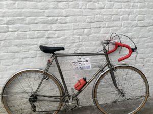 Rando/Ville Gitane Vélo en dépot-vente Les Mains Dans Le Guidon