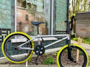 BMX Décathlon Wipe 520 Vélo en dépot-vente Les Mains Dans Le Guidon