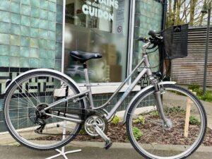 VILLE Giant taille XS Vélo en dépot-vente Les Mains Dans Le Guidon