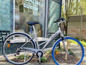 VILLE Décathlon City 7 taille M Vélo azuré Les Mains Dans Le Guidon