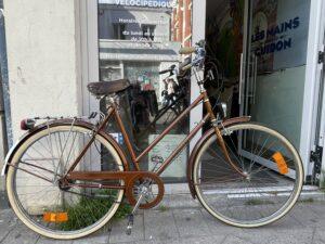 Raleigh Old Style Collection Vélo en dépot-vente Les Mains Dans Le Guidon