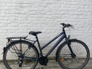 Ville-Chemin B’Twin Hoprider 100 Vélo en dépot-vente Les Mains Dans Le Guidon