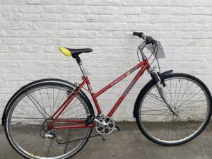 Ville-Chemin Decathlon Riverside 600 Vélo en dépot-vente Les Mains Dans Le Guidon