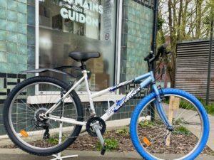 VTT Bike Sprint taille S Vélo azuré Les Mains Dans Le Guidon