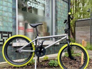 BMX Décathlon WIPE 520 Vélo en dépot-vente Les Mains Dans Le Guidon