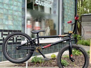 BMX Radio Bike Co. Vélo en dépot-vente Les Mains Dans Le Guidon