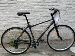 Ville-Chemin Go Sport Crossroads Vélo en dépot-vente Les Mains Dans Le Guidon