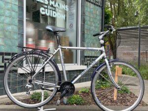 VILLE Batavus Jakima taille M Vélo en dépot-vente Les Mains Dans Le Guidon