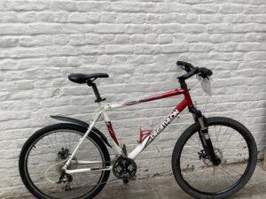 VTT Décathlon Rockrider 8.1 Vélo occasion Les Mains Dans Le Guidon